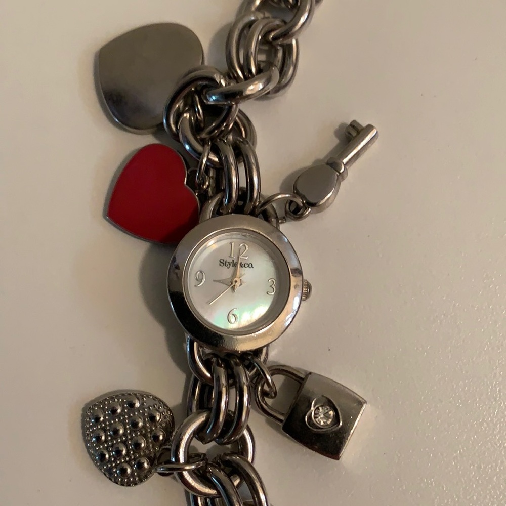 Style & Co. SC1158 Charm Band Silver Tone Women's Watch-Needs battery